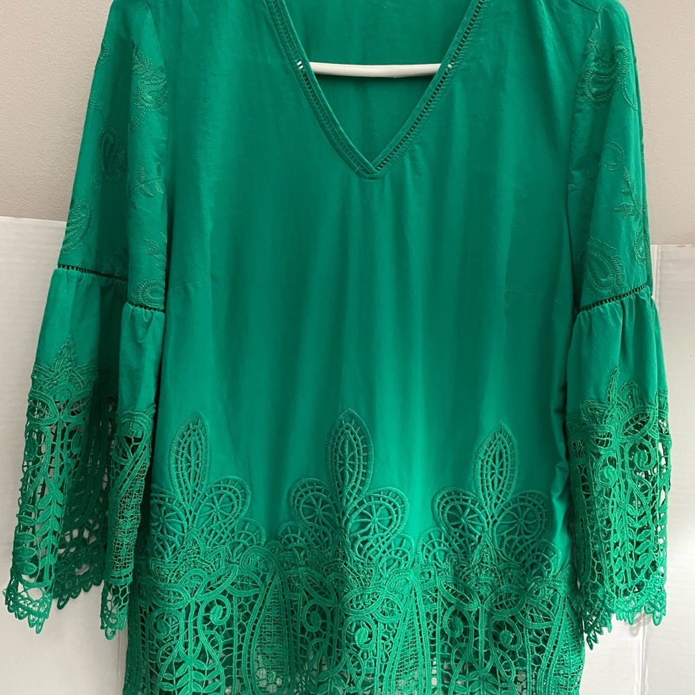 Elegant Green Lace Trim Women's Top